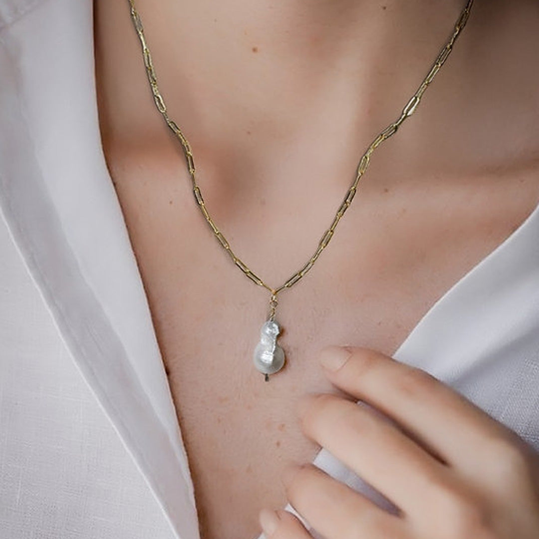Baroque pearl pendant on paper clip chain