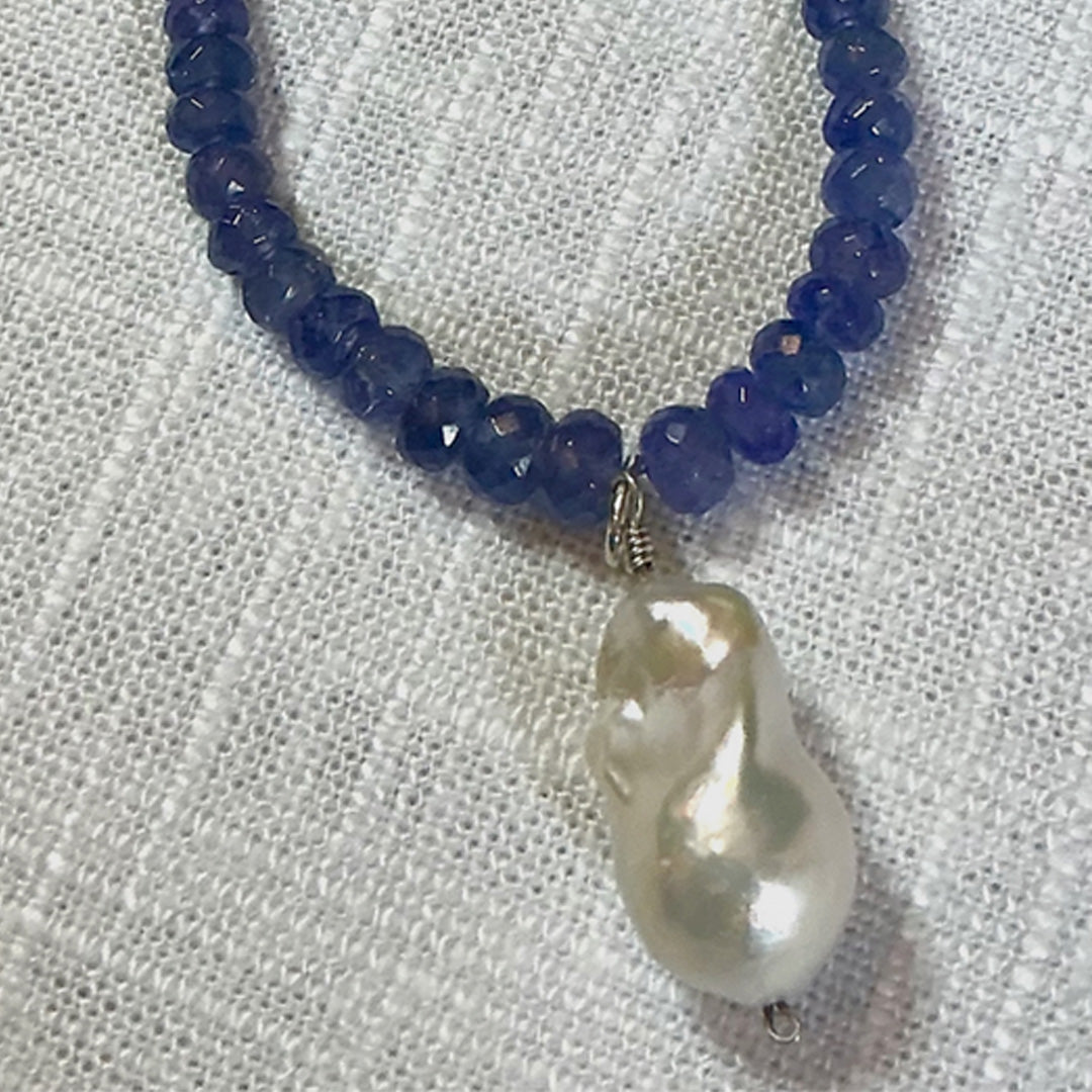 Tanzanite & baroque pearl necklace